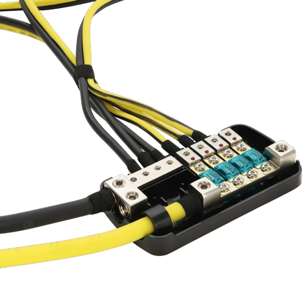 Ground Zero GZDB 4.50/8.20 MANL Distribution Block